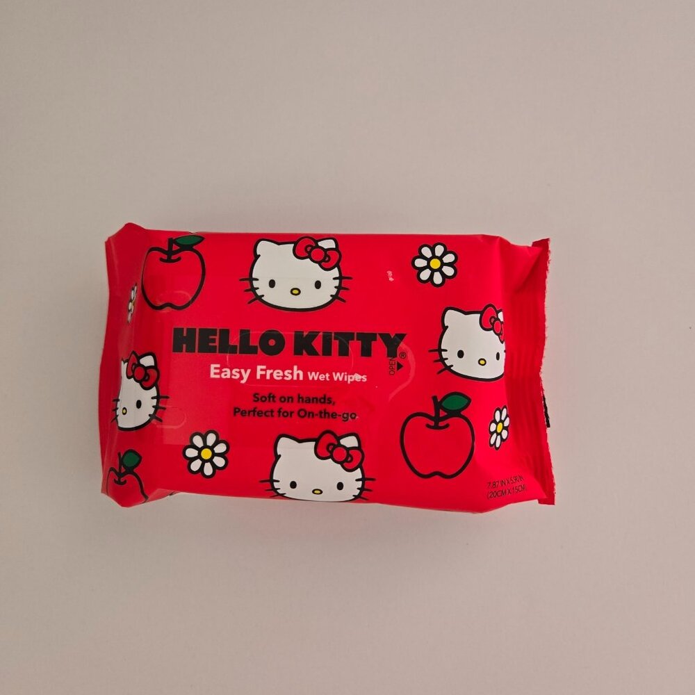 Hello Kitty Wet Wipes - Travel Size - 30 Count